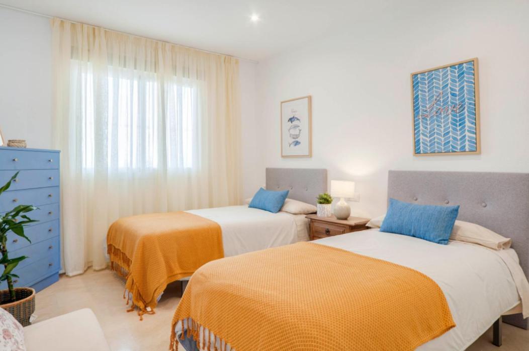 Family Aguamarina Front The Sea Free Parking Apartment Fuengirola Exterior photo